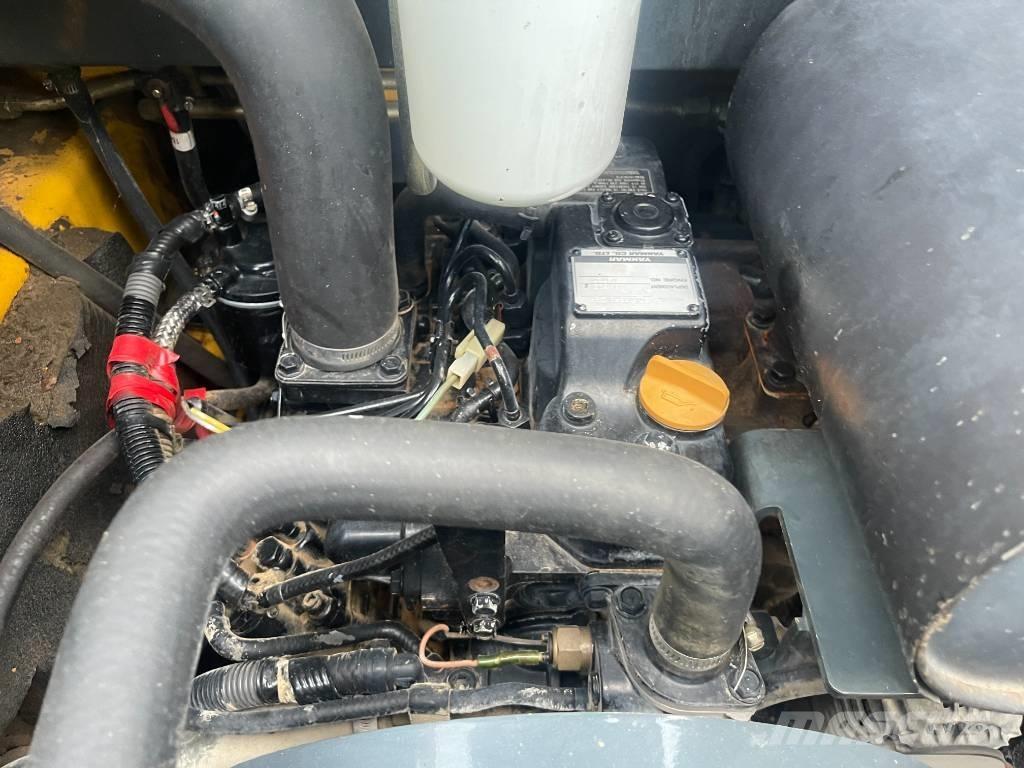 Gehl 3840 E     2015 Šmykom riadené nakladače