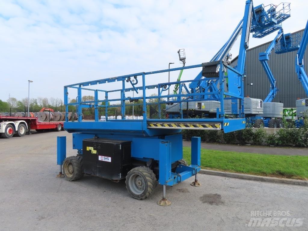Genie GS 3369 RT Nožnicové zdvíhacie plošiny