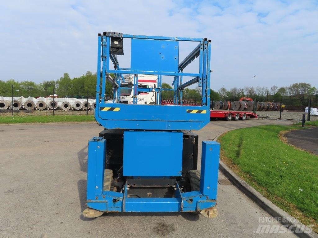 Genie GS 3369 RT Nožnicové zdvíhacie plošiny