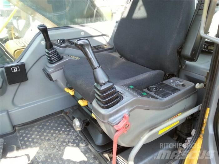 Volvo EC 240 B LC Pásové rýpadlá