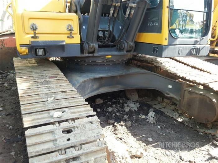Volvo EC 240 B LC Pásové rýpadlá