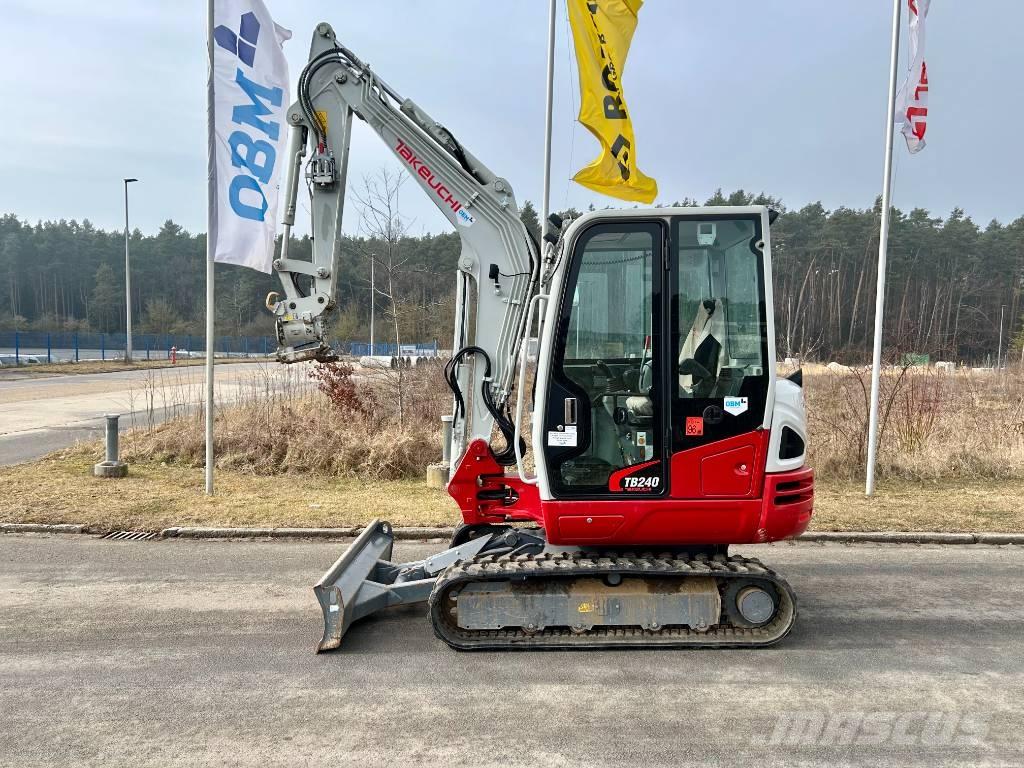 Takeuchi TB 240 Mini rýpadlá < 7t