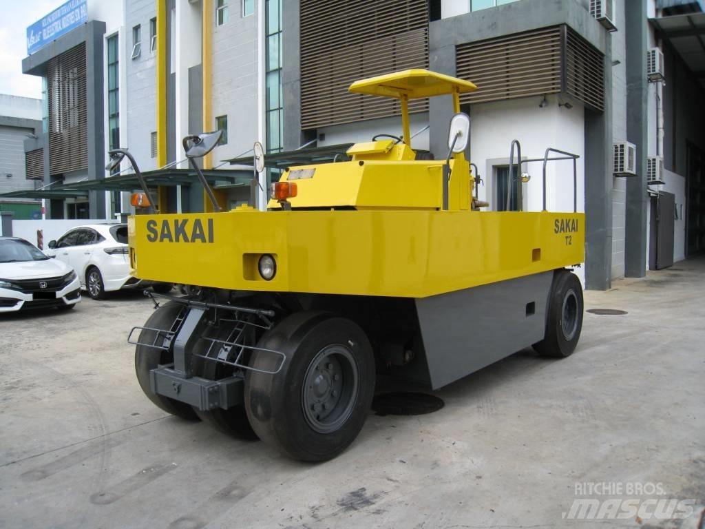 Sakai T2 Pneumatikové valce