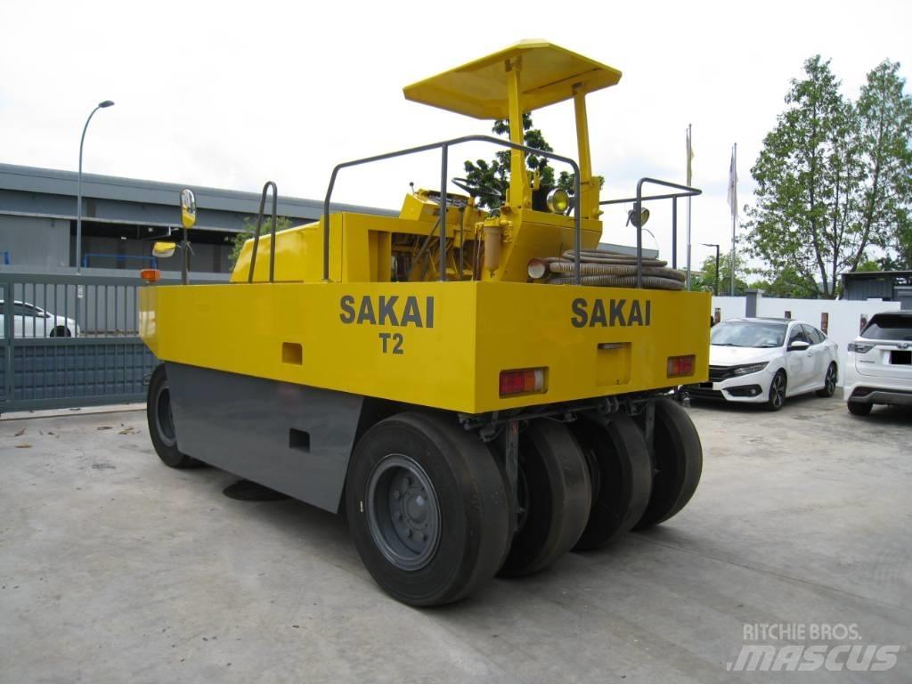 Sakai T2 Pneumatikové valce