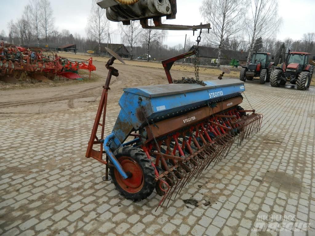 Stegsted 4 Mechanické sejačky
