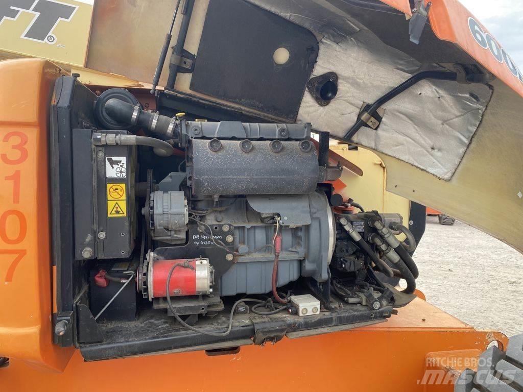 JLG 600AJ Kĺbové plošiny