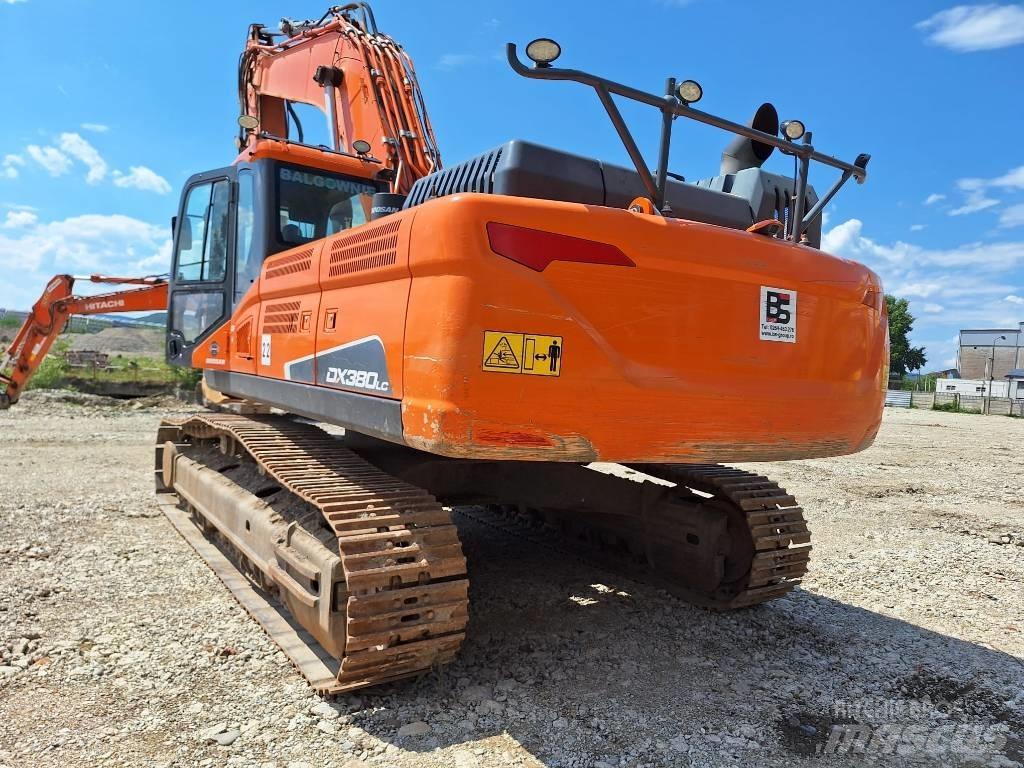 Doosan DX 380 Pásové rýpadlá
