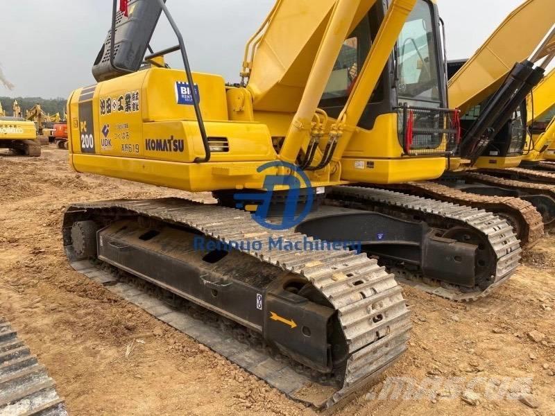 Komatsu PC200-7 Pásové rýpadlá