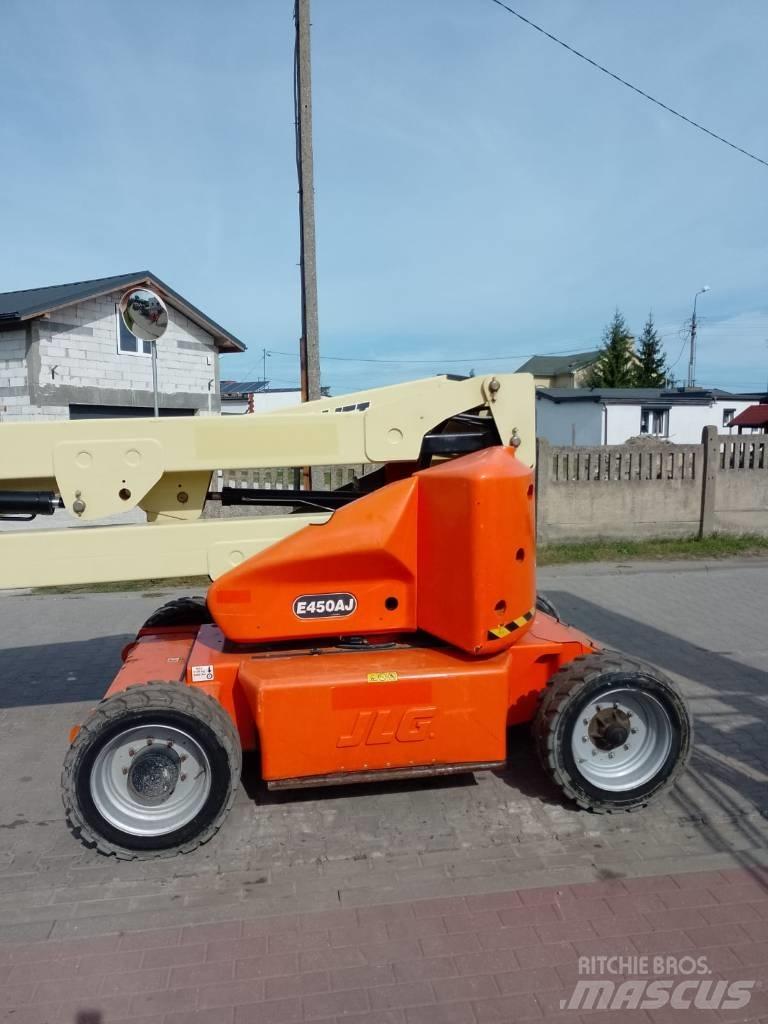 JLG E 450 AJ Kĺbové plošiny