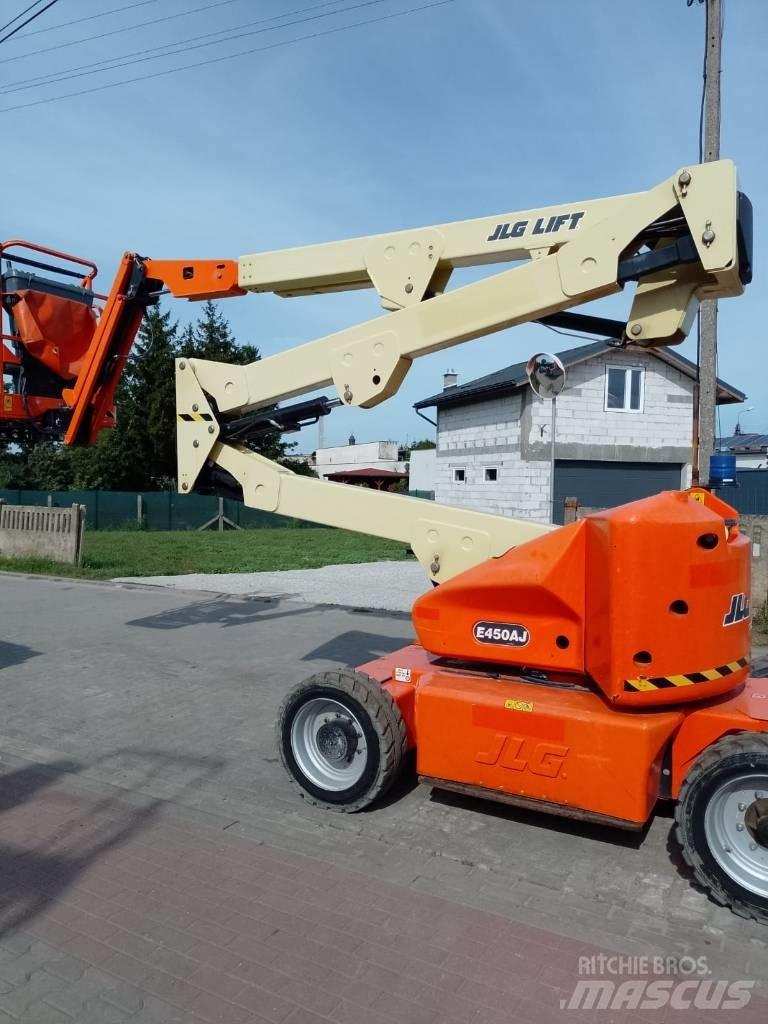 JLG E 450 AJ Kĺbové plošiny