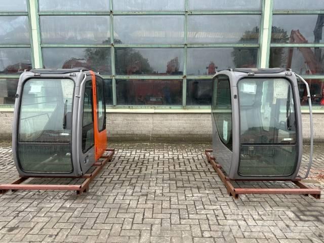 Hitachi Zaxis Kabíny a interiér