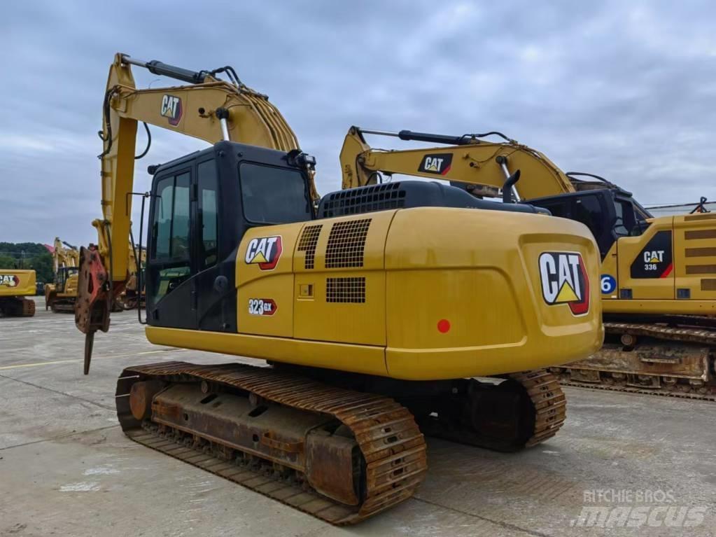CAT CAT 323GX Pásové rýpadlá