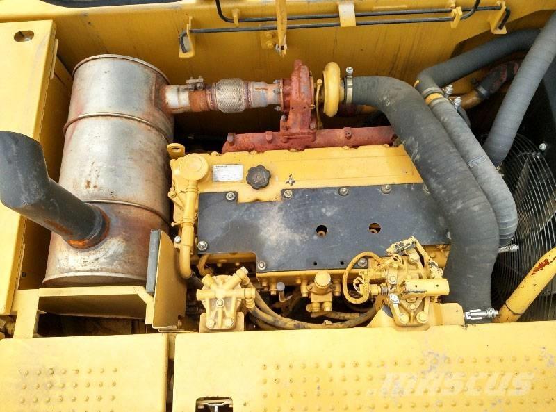CAT 323 Pásové rýpadlá