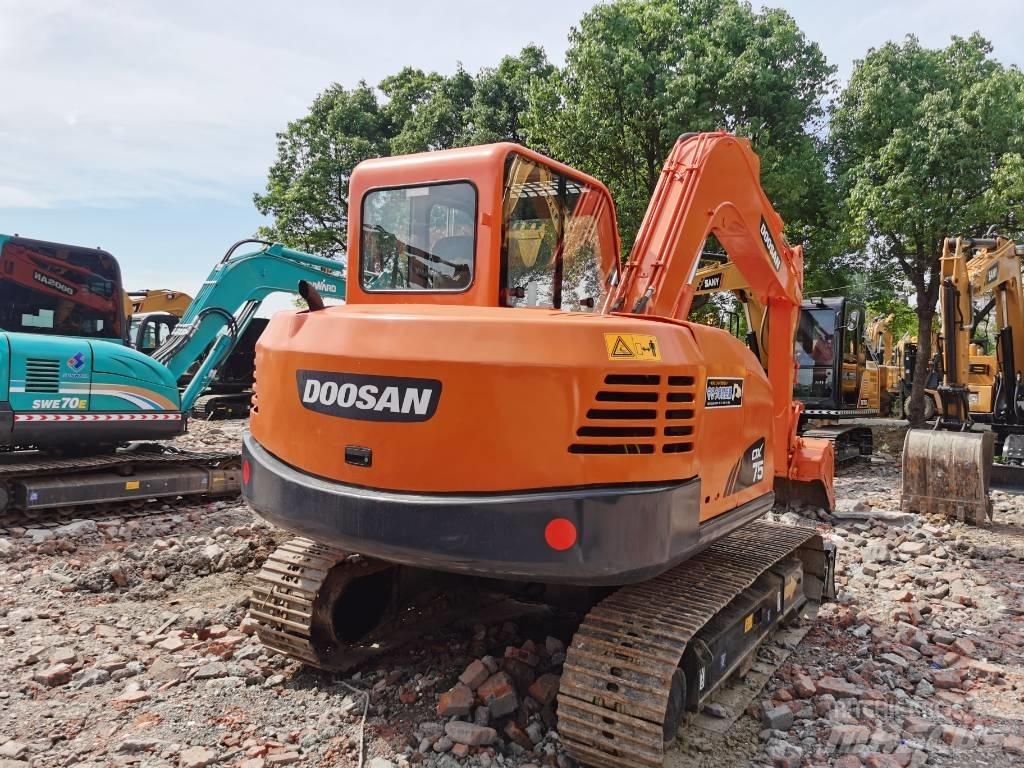 Doosan DX75 Midi rýpadlá 7 t - 12 t