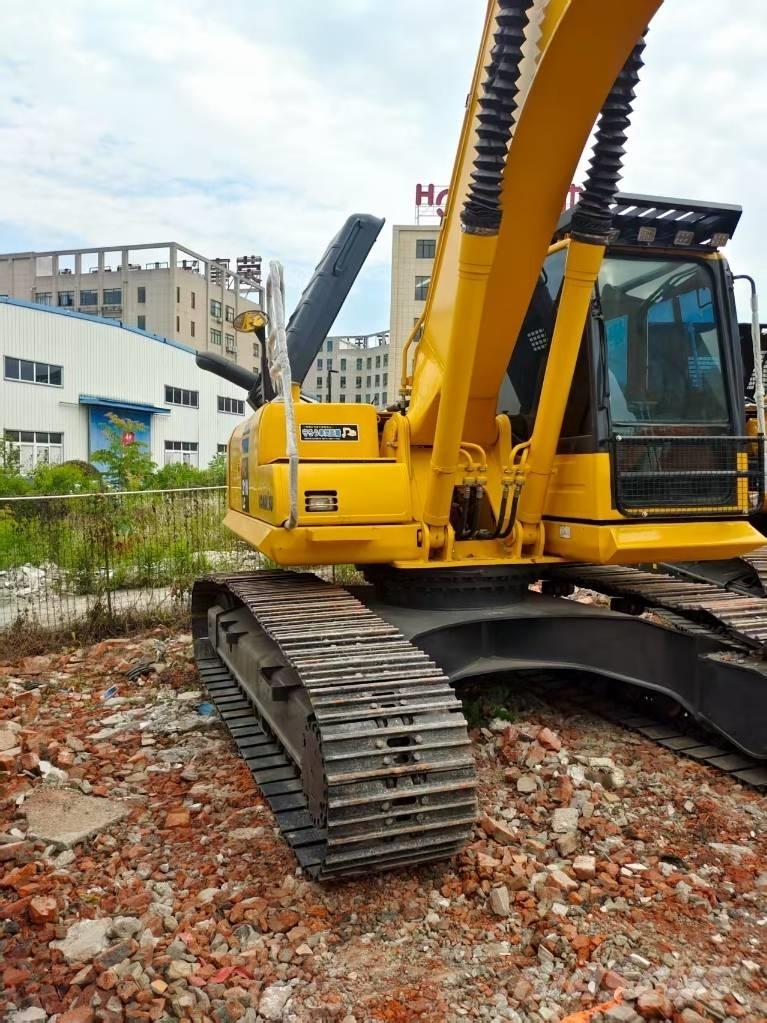 Komatsu PC 210 Pásové rýpadlá