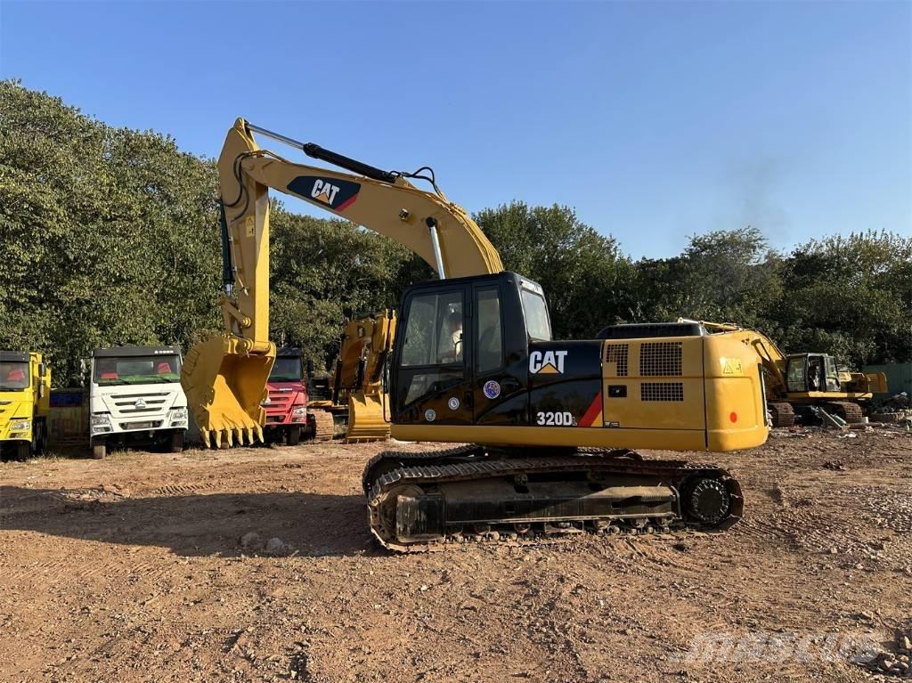 CAT 320DL Pásové rýpadlá