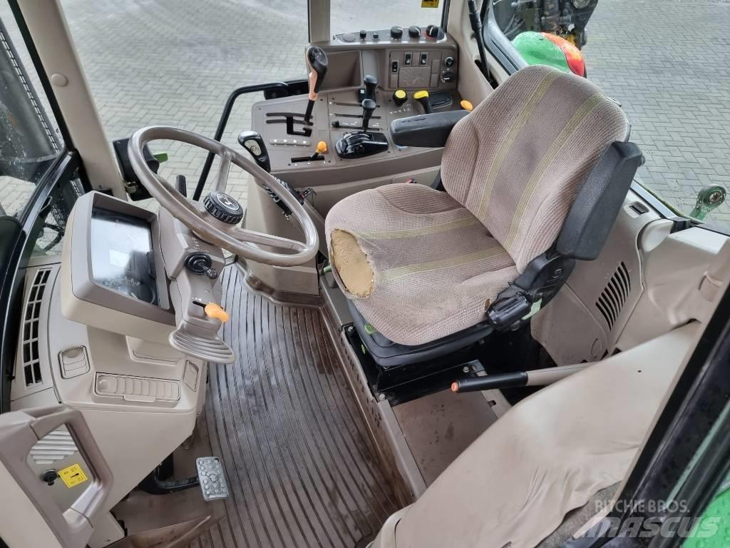 John Deere 6230 Traktory