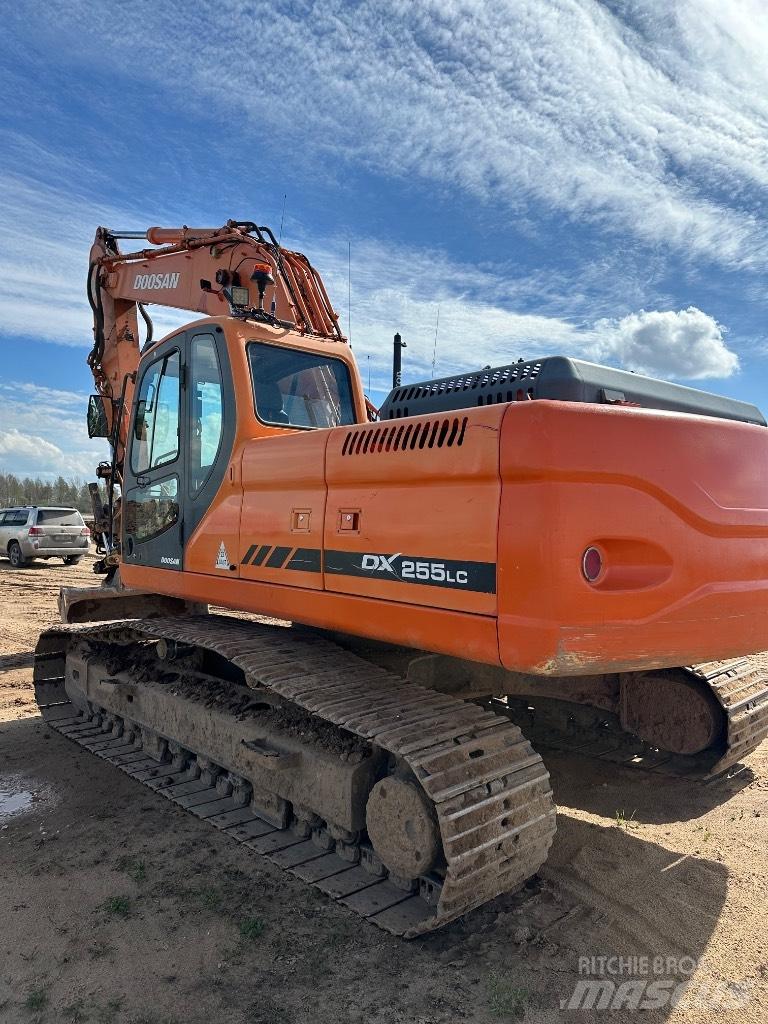 Doosan DX 255 LC Pásové rýpadlá