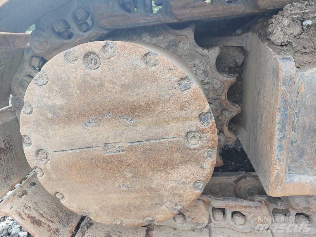 Komatsu PC490LC-11 Pásové rýpadlá
