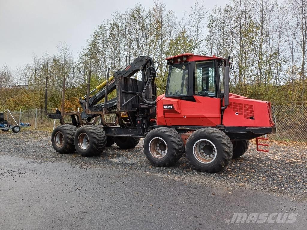 Komatsu 840 TX Lesné traktory