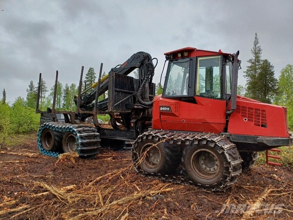 Komatsu 840 TX Lesné traktory