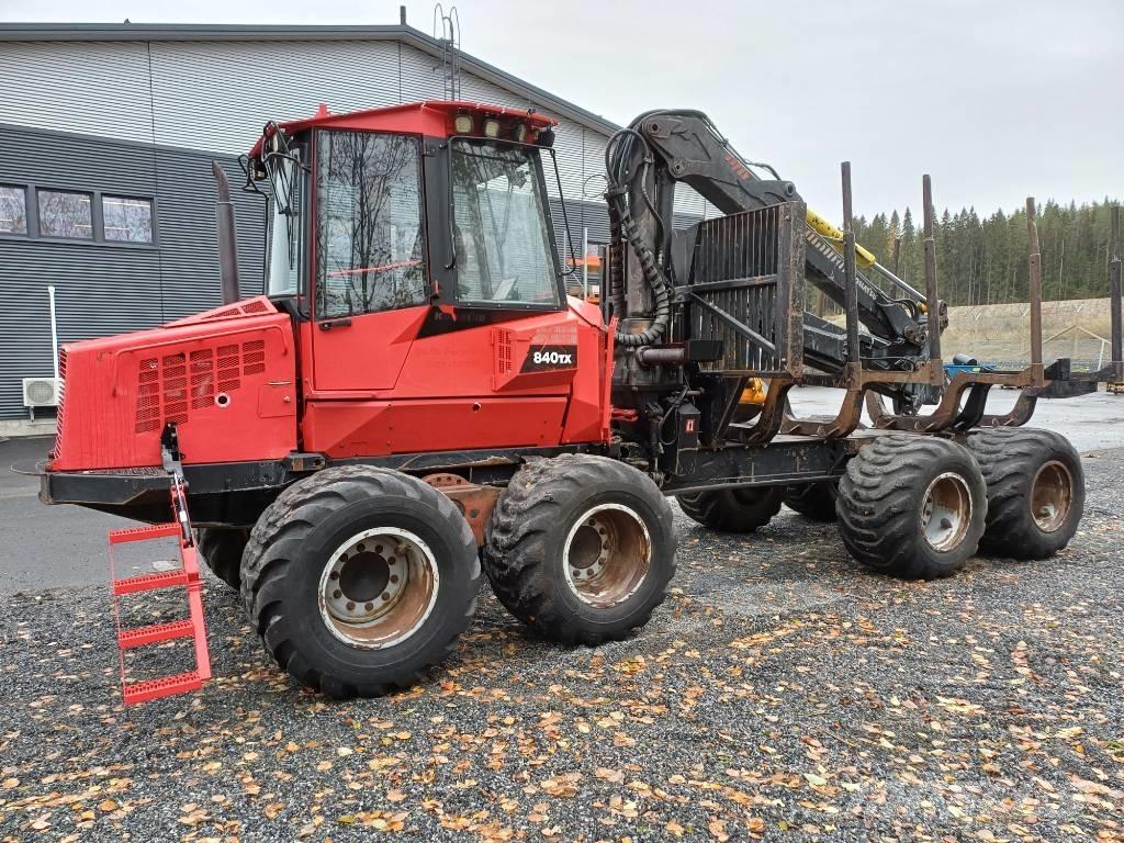Komatsu 840 TX Lesné traktory