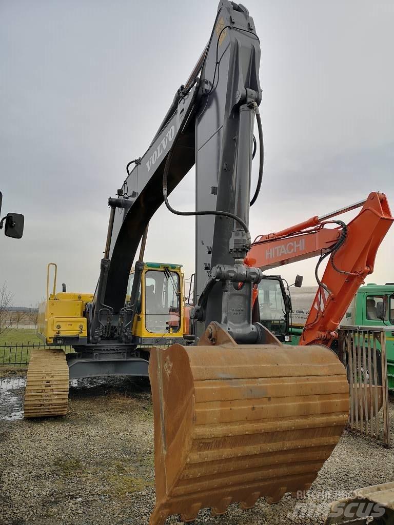 Volvo EC 290 B LC Pásové rýpadlá