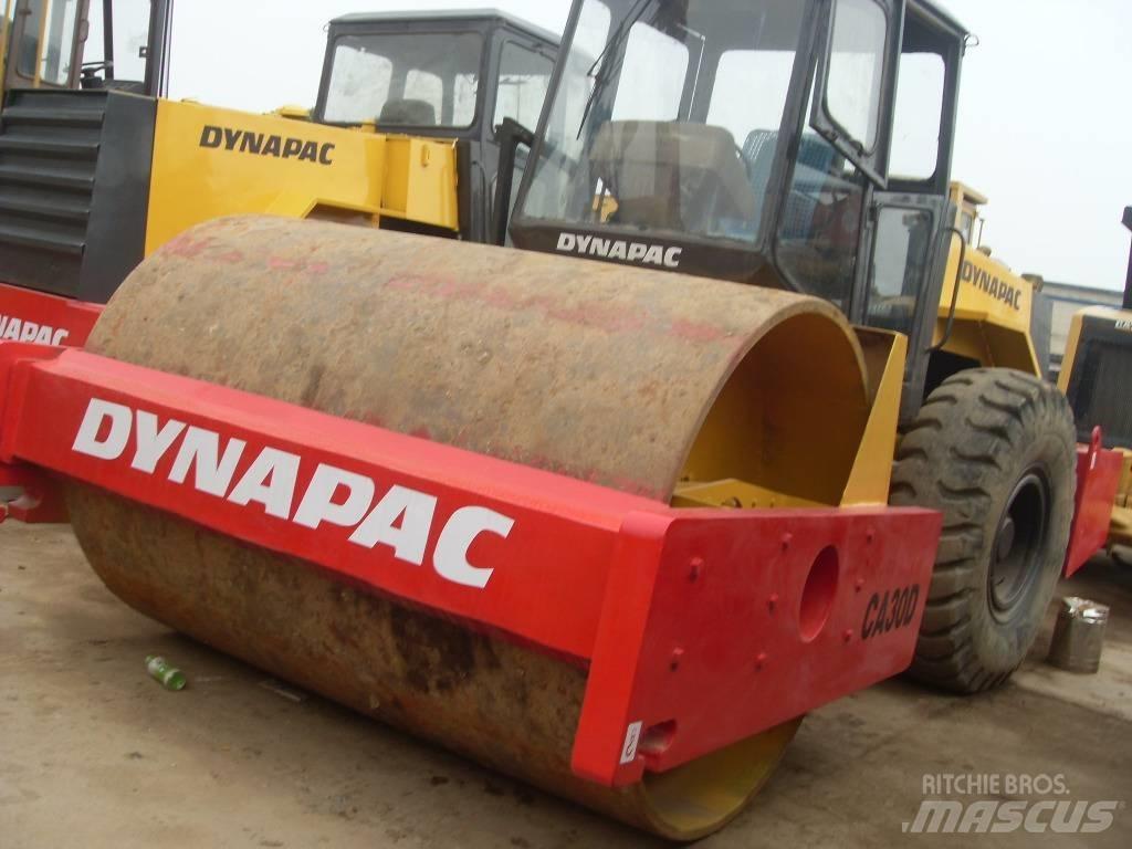 Dynapac CA 251 D Ťahačové valce