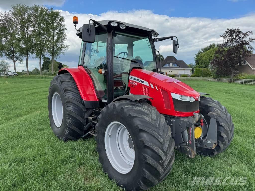 Massey Ferguson 5609 Traktory