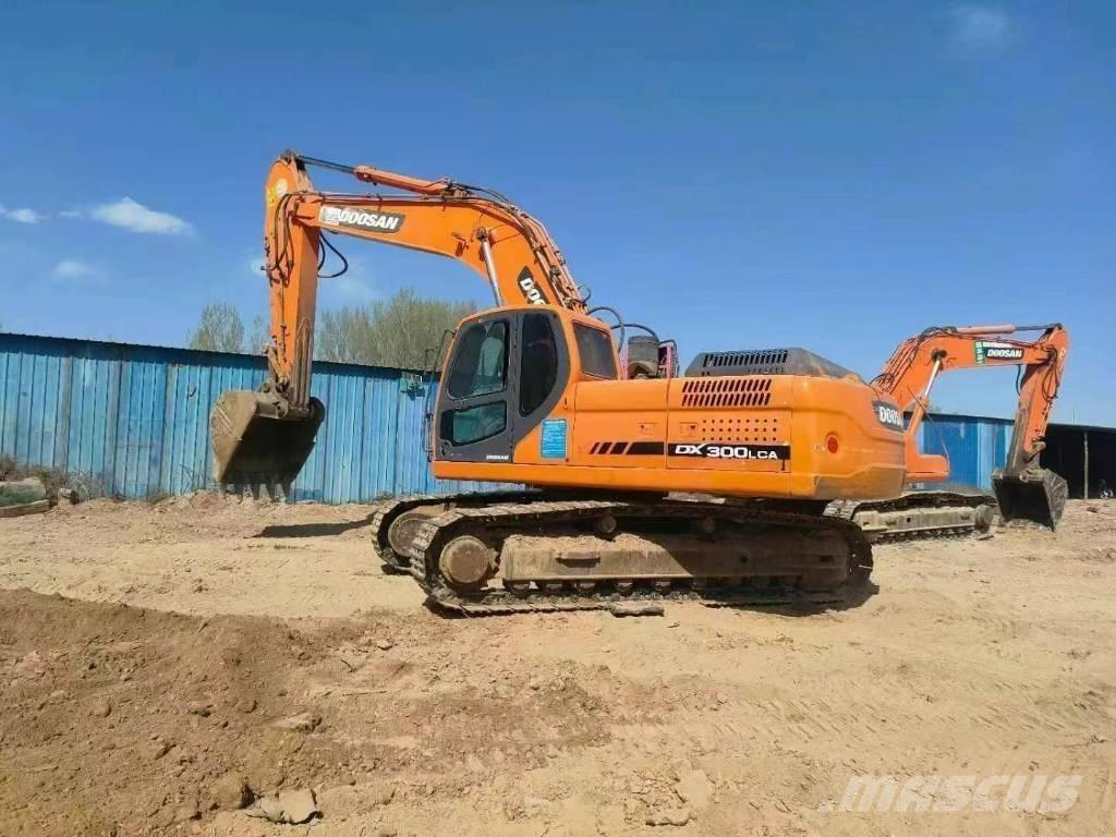 Doosan DX300LC-9 Pásové rýpadlá