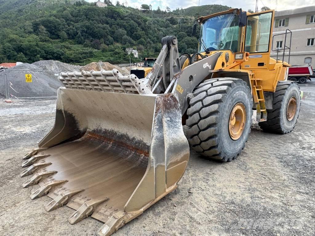 Volvo L 220 E Kolesové nakladače