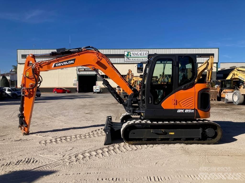 Develon DX 85 R-7 Midi rýpadlá 7 t - 12 t