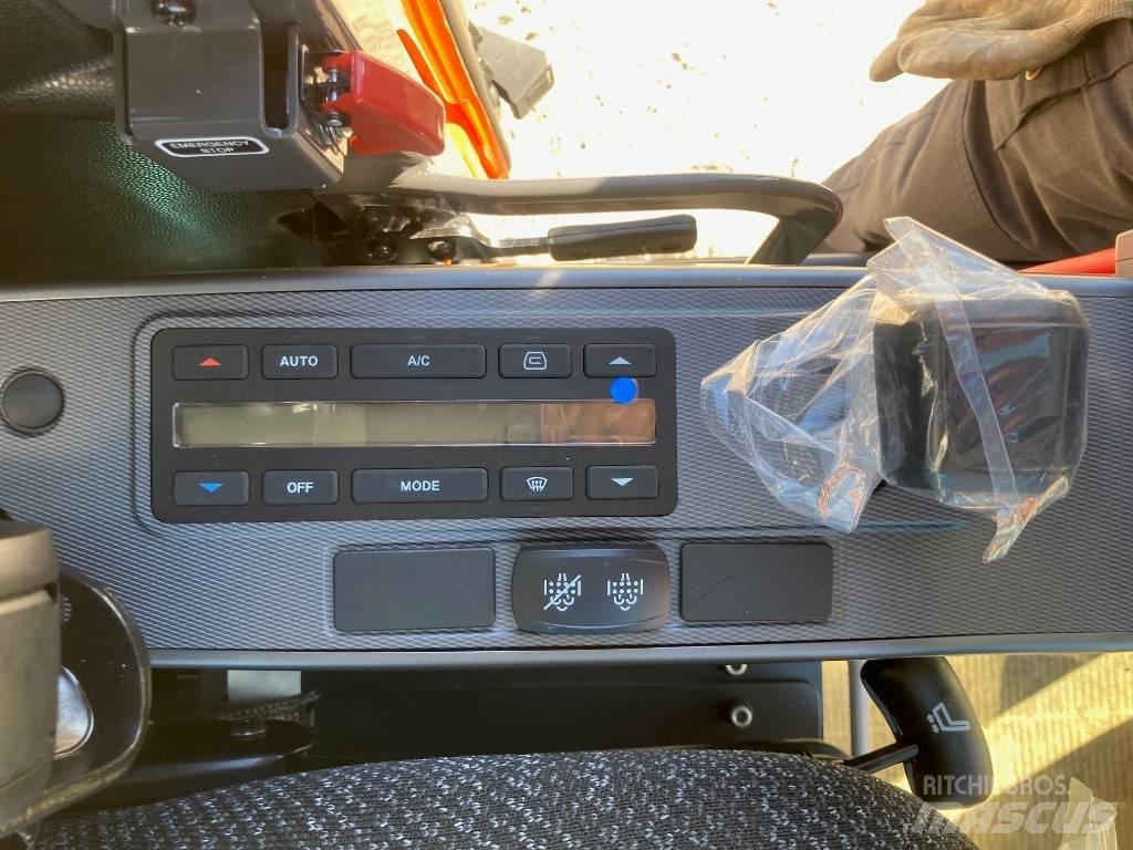 Develon DX 85 R-7 Midi rýpadlá 7 t - 12 t
