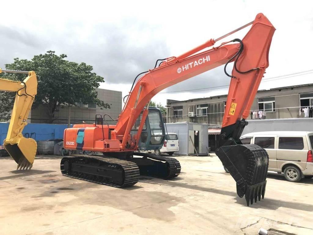 Hitachi EX200 Pásové rýpadlá