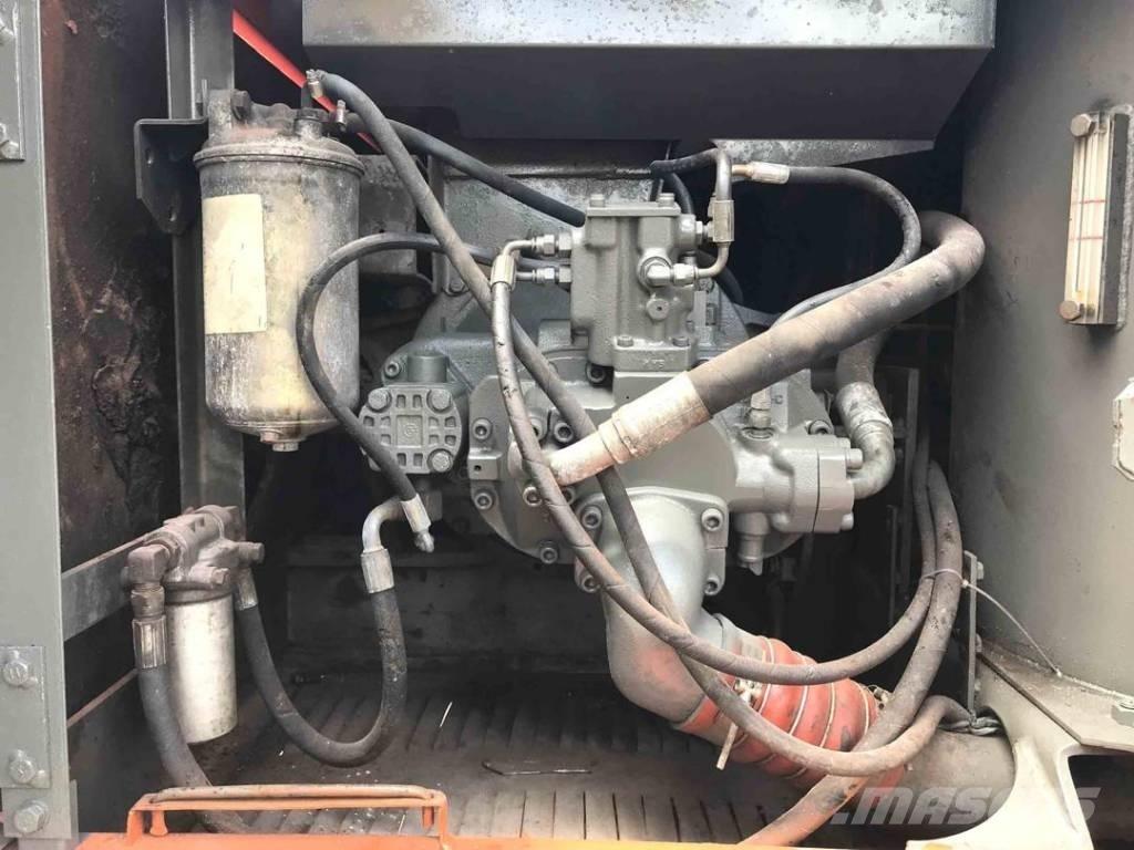 Hitachi EX200 Pásové rýpadlá