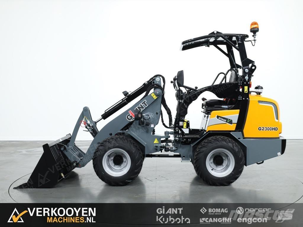 GiANT G2300 HD Kolesové nakladače