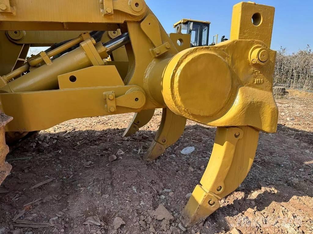 CAT D 8 K Pásové dozéry
