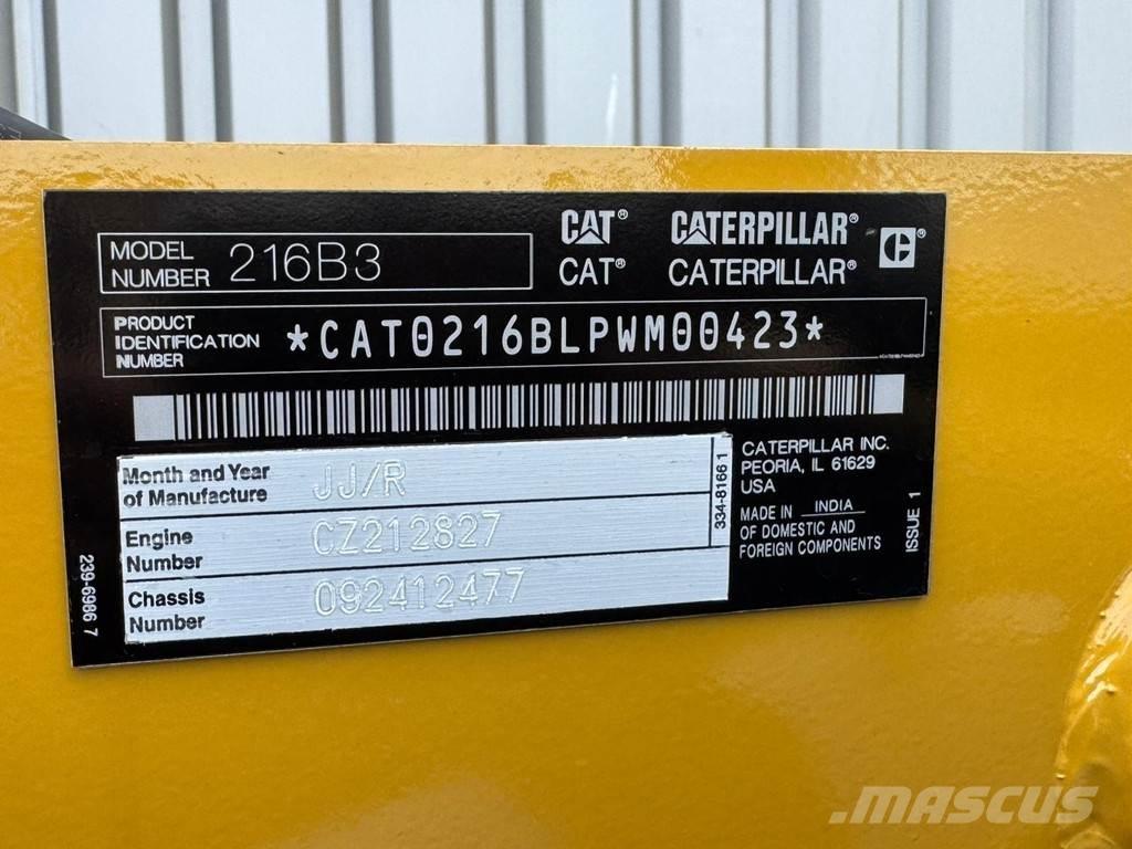 CAT 216B3 Kolesové nakladače