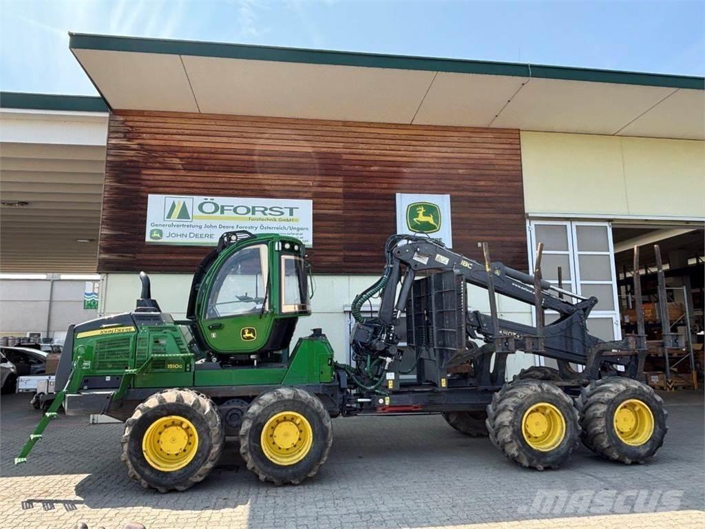 John Deere 1510 G Lesné traktory