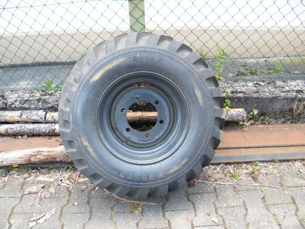 Kumho 12-16,5 Pneumatiky, kolesá a ráfiky