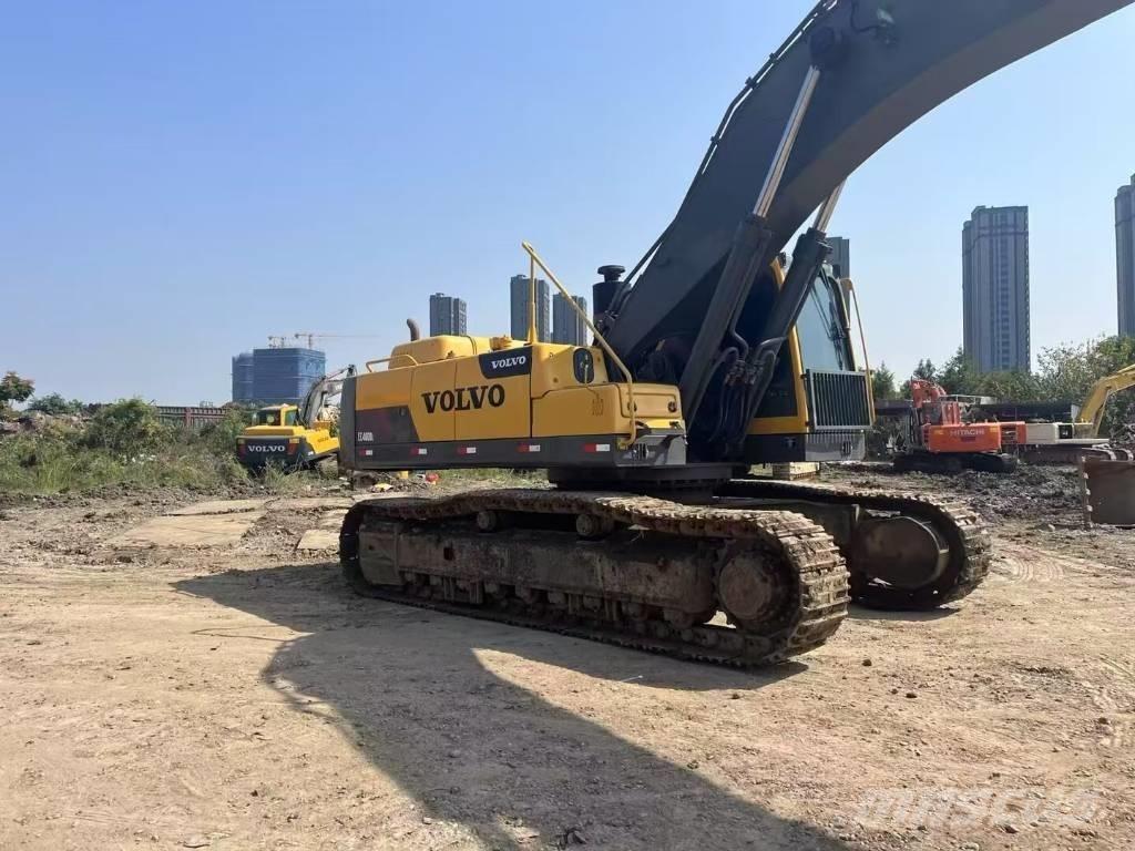 Volvo EC 460 B LC Pásové rýpadlá