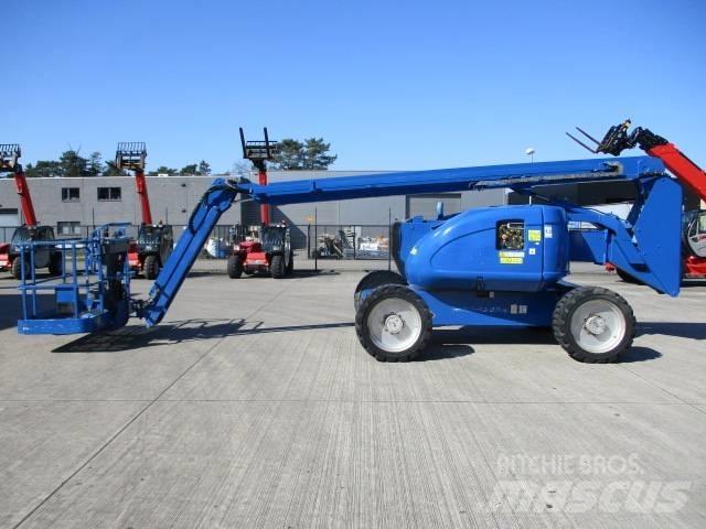 JLG 600 AJ (253) Kompaktné samohybné kĺbové plošiny