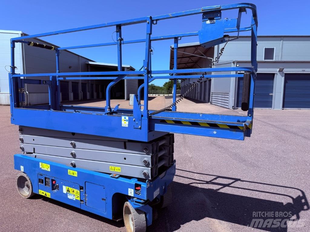 Genie GS 2632 Nožnicové zdvíhacie plošiny