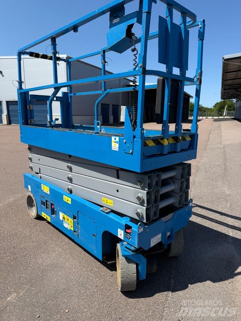 Genie GS 2632 Nožnicové zdvíhacie plošiny