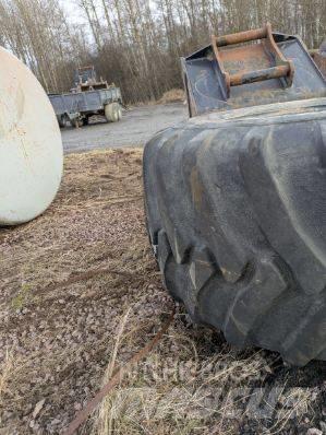Hitachi ZX 140 W-5 Kolesové rýpadlá