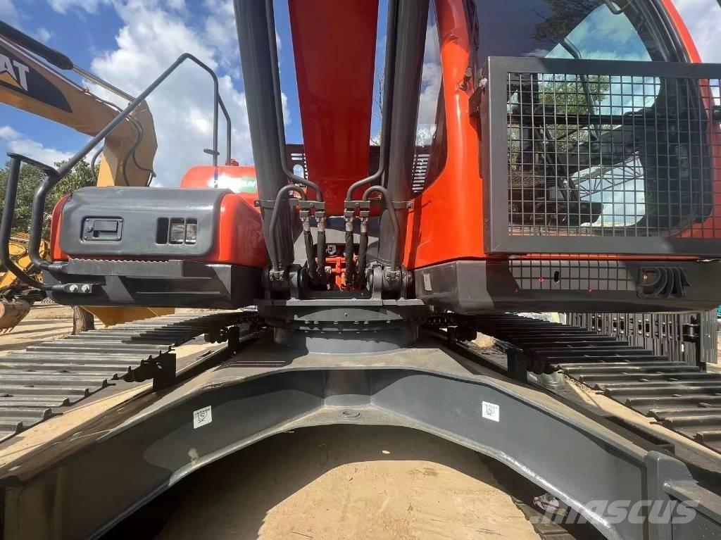 Doosan DX225LC-9C Pásové rýpadlá