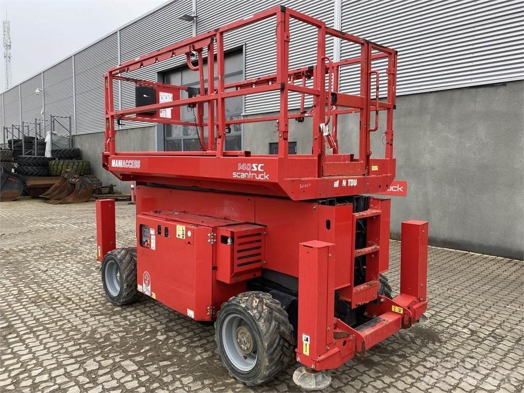 Manitou 140SC Nožnicové zdvíhacie plošiny