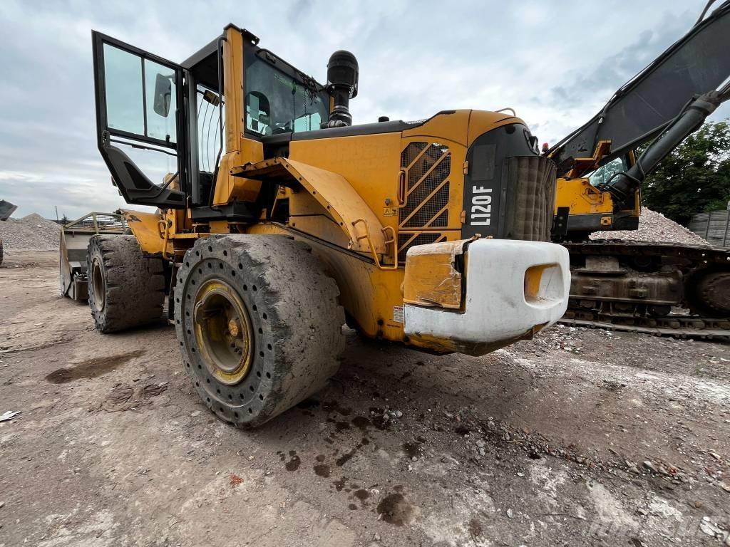 Volvo L 120 F Kolesové nakladače