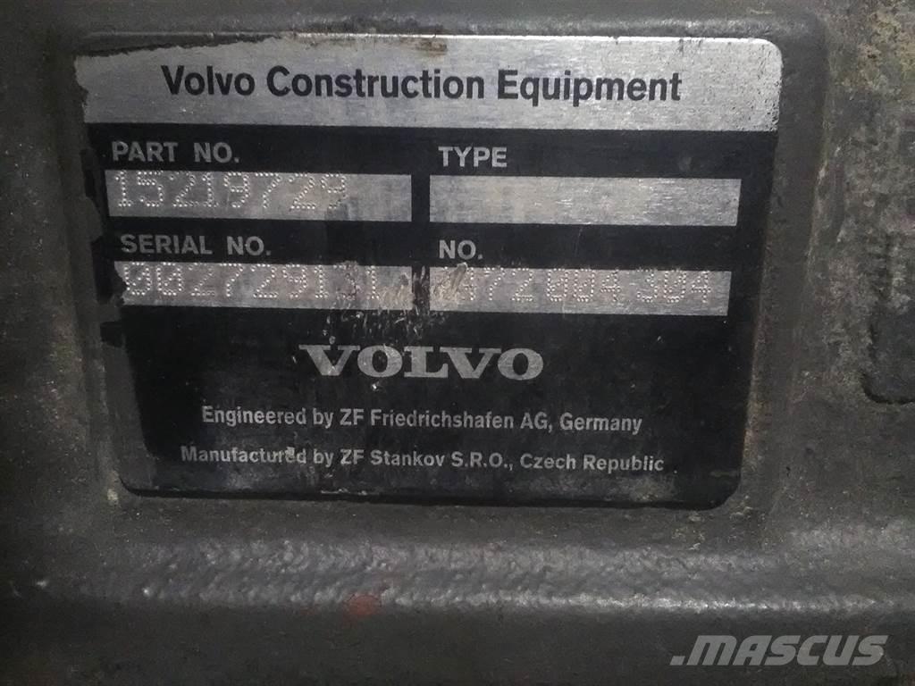 ZF MT-L3015II Nápravy