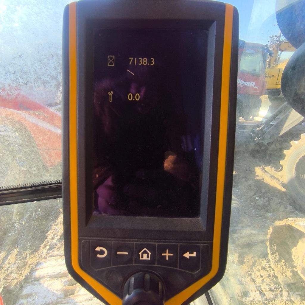 JCB JS300nc Pásové rýpadlá